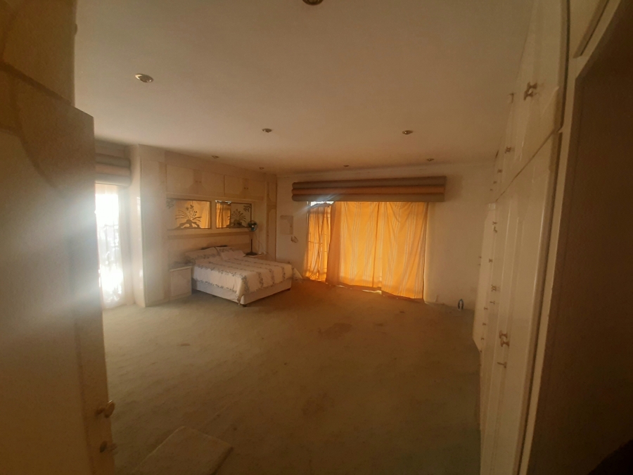 4 Bedroom Property for Sale in Mohadin North West